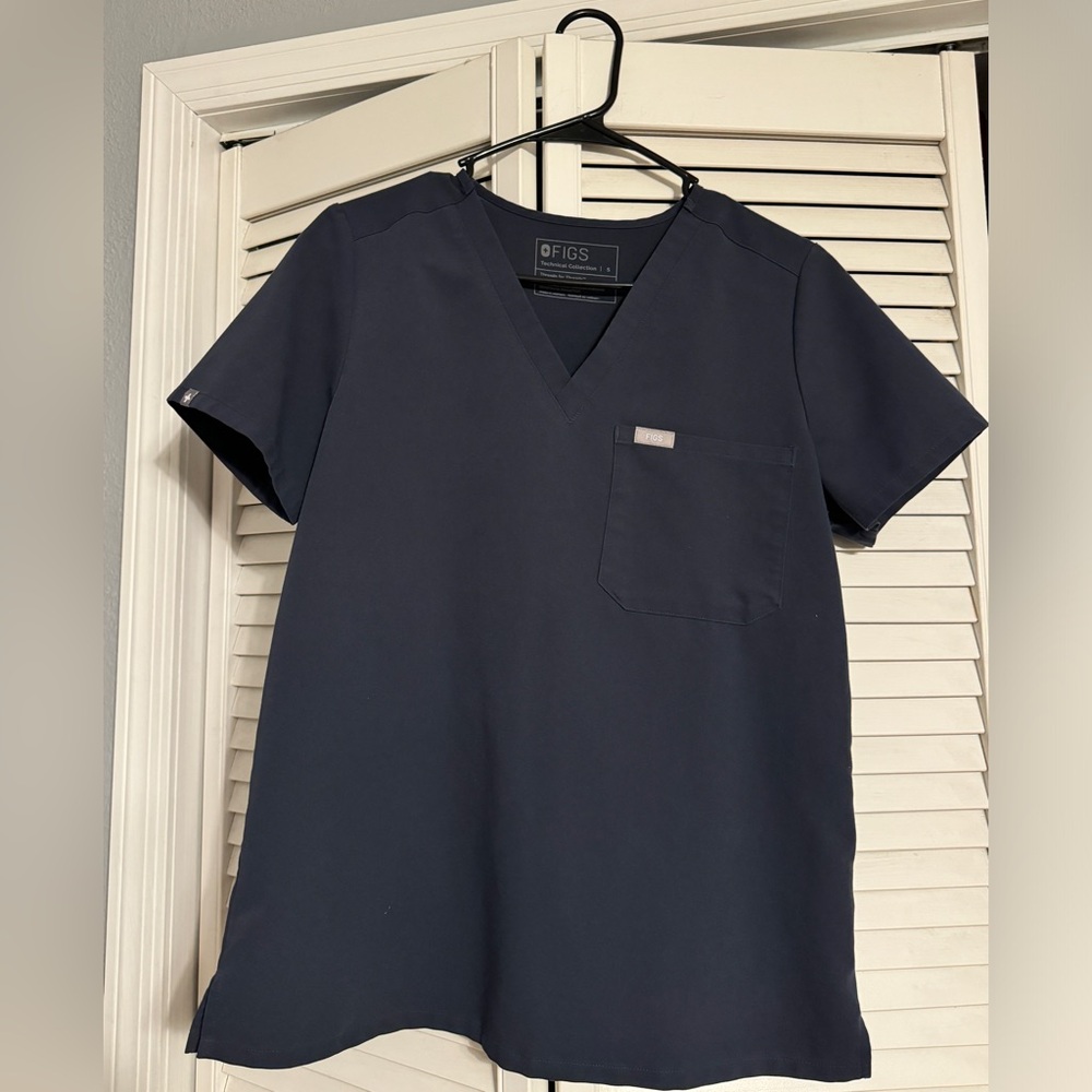 Grey Small Petite Figs Scrub Set